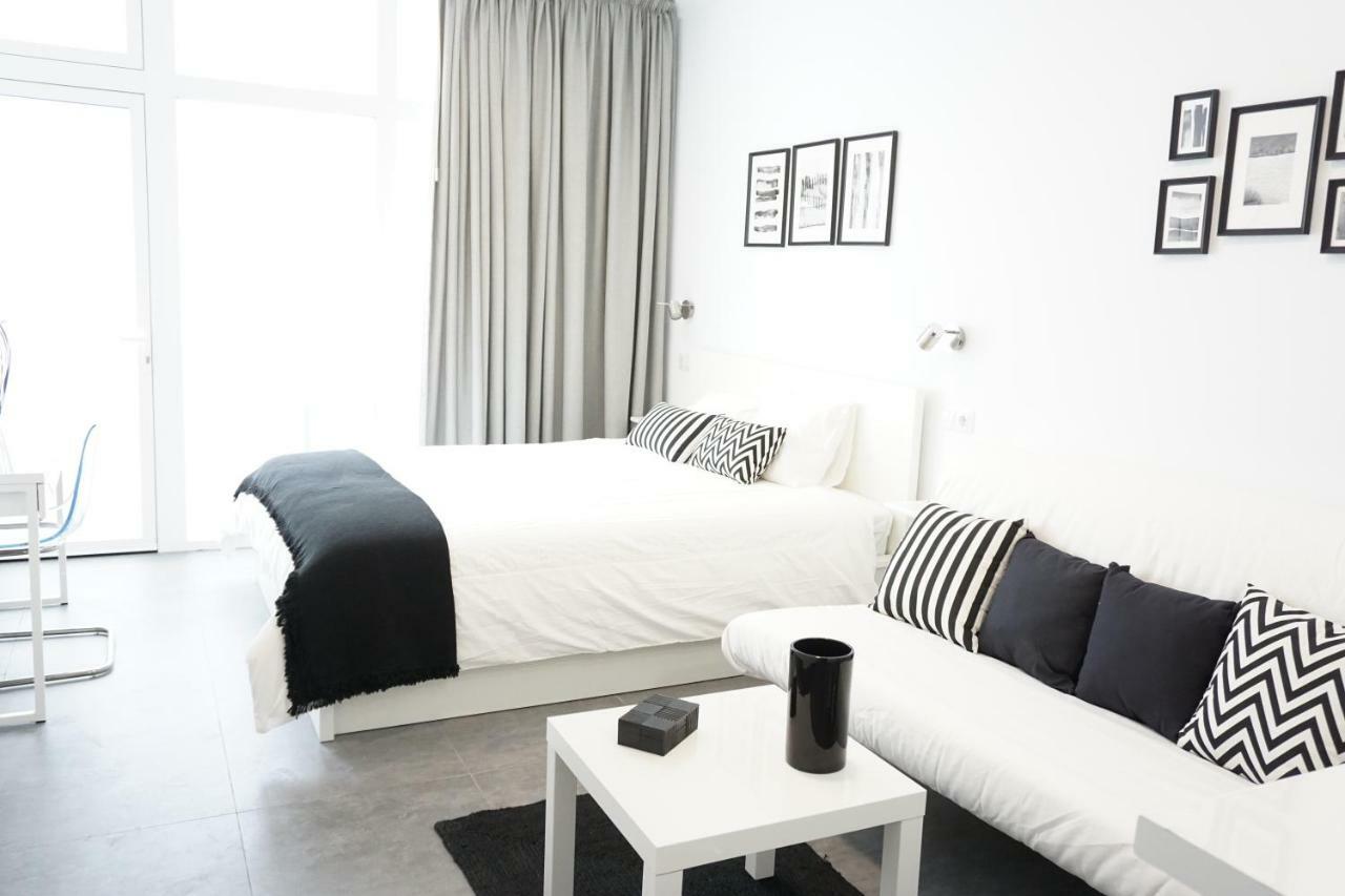 Black & White Las Canteras Las Palmas Exterior photo