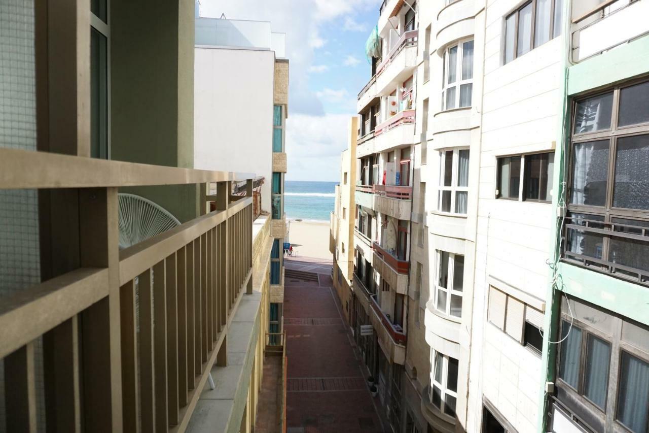 Black & White Las Canteras Las Palmas Exterior photo